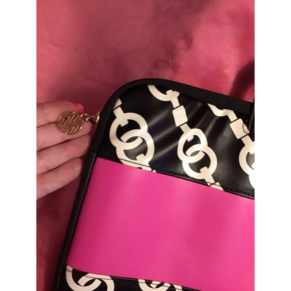 Black Hot Pink White Chain Laptop Bag NEW - Picture 5 of 16